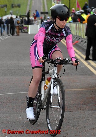 10_sarah_pinar_riding_for_black_rose.jpg