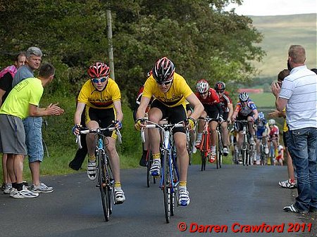 4__banbridge_practise_the_1-2_finish_early_in_the_race.jpg