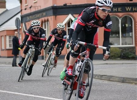 a1_race_breakaway_group.jpg