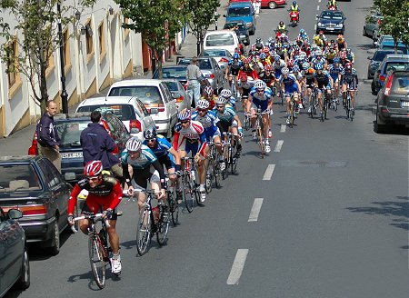 bunch_first_lap_1.jpg