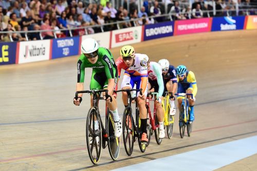 Downey_Taking_Lap_Points_Race.jpg