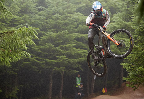 Greg_Callaghan_Downhill_National_Champion.jpg